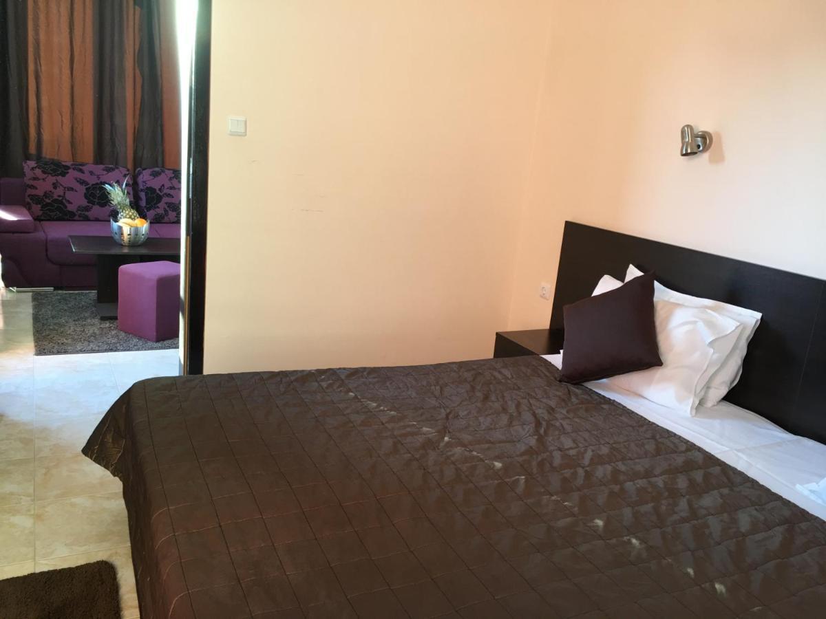 Salt Lake Aparthotel Поморие Экстерьер фото